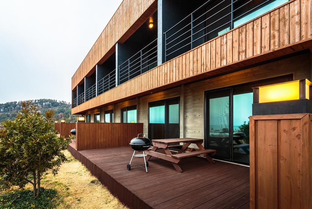 Villa Iro Jeju à Yerye-dong Extérieur photo